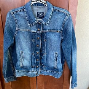 LUCKY BRAND women’s jean jacket - Size Large - Excellent gently worn condition.